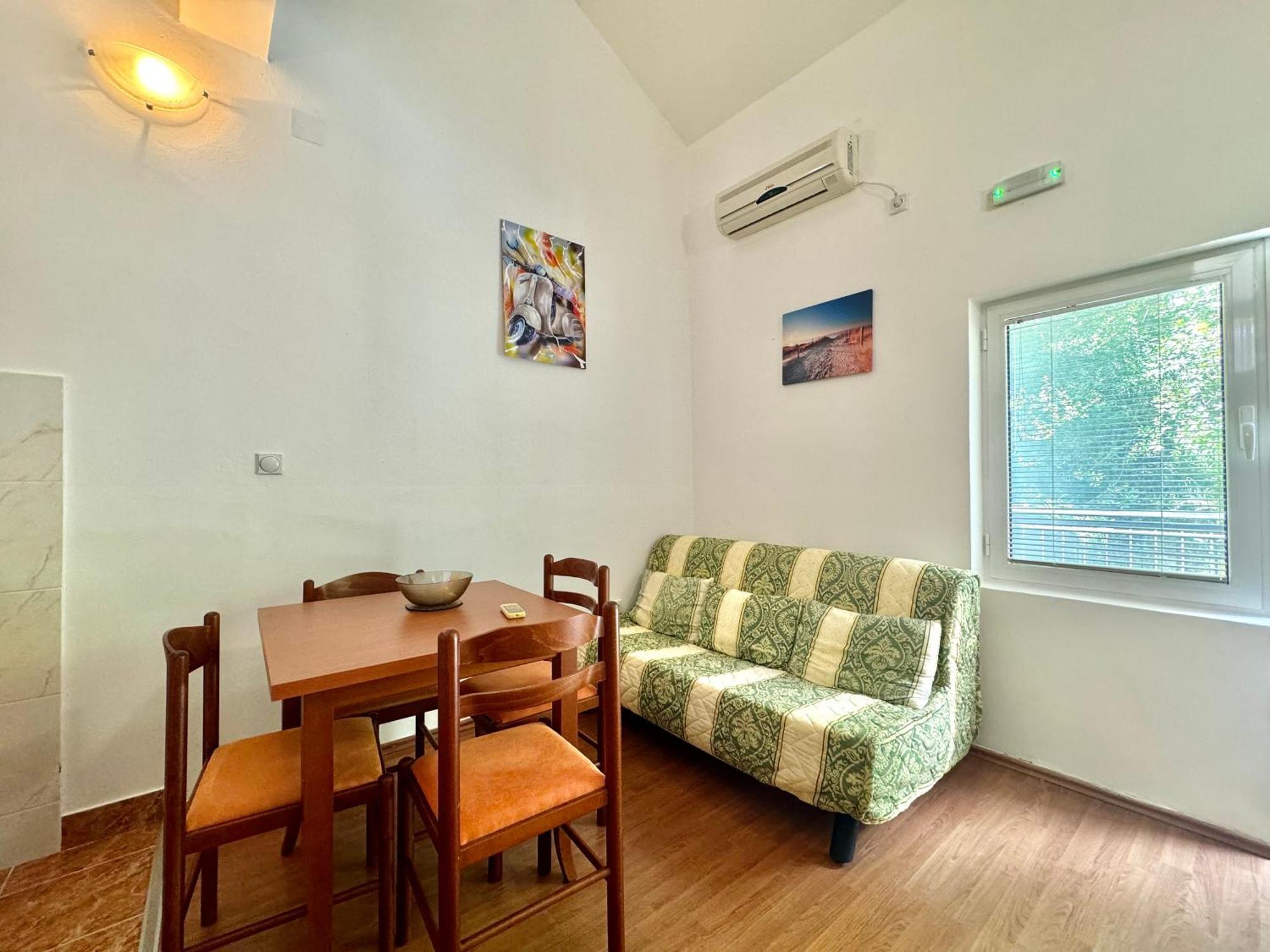 For-A Apartmani Bečići Exterior photo