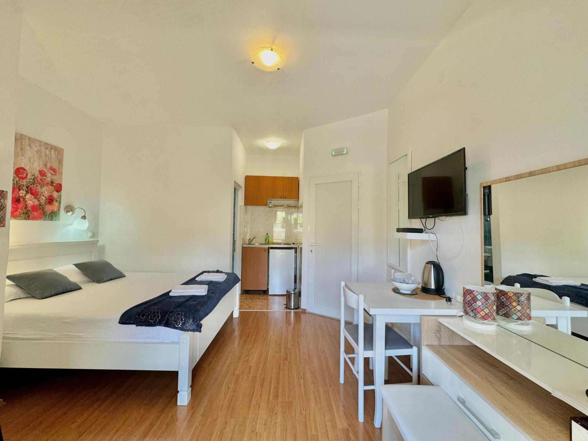 For-A Apartmani Bečići Exterior photo